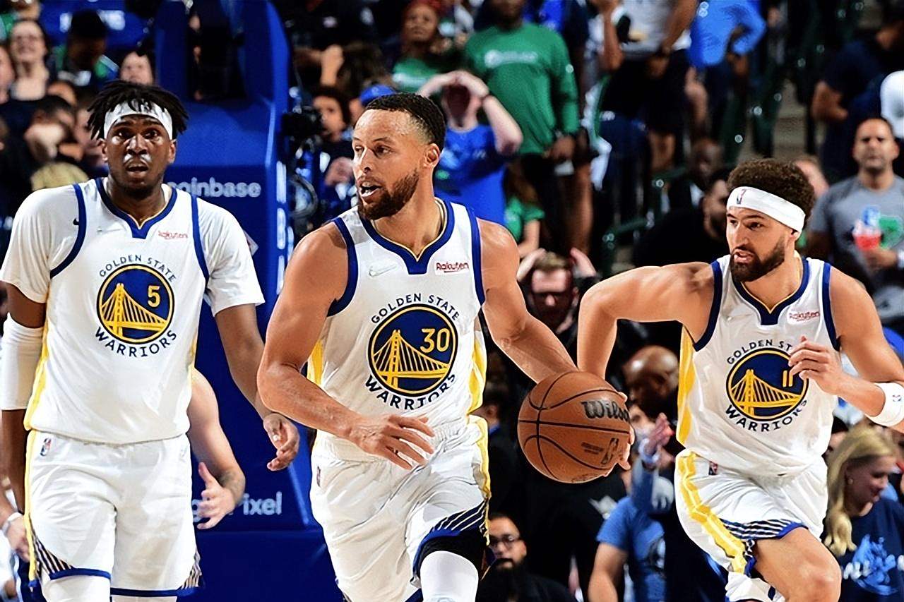 继伊尔马兹之后，奥斯梅恩是第二位欧冠戴帽的加拉塔萨雷球员（奥斯梅恩继伊尔马兹之后，成为加拉塔萨雷欧冠第二位上演帽子戏法的球员）