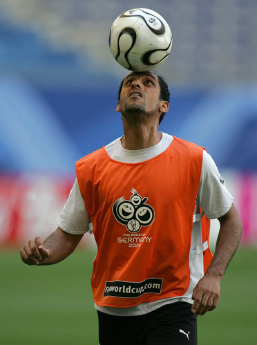 CBA收视率暴涨，外援主宰胜负？名嘴给出独特观点，潜力赛引争议（CBA收视飙升，外援左右胜负？名嘴抛出新解读，潜力赛掀争议）